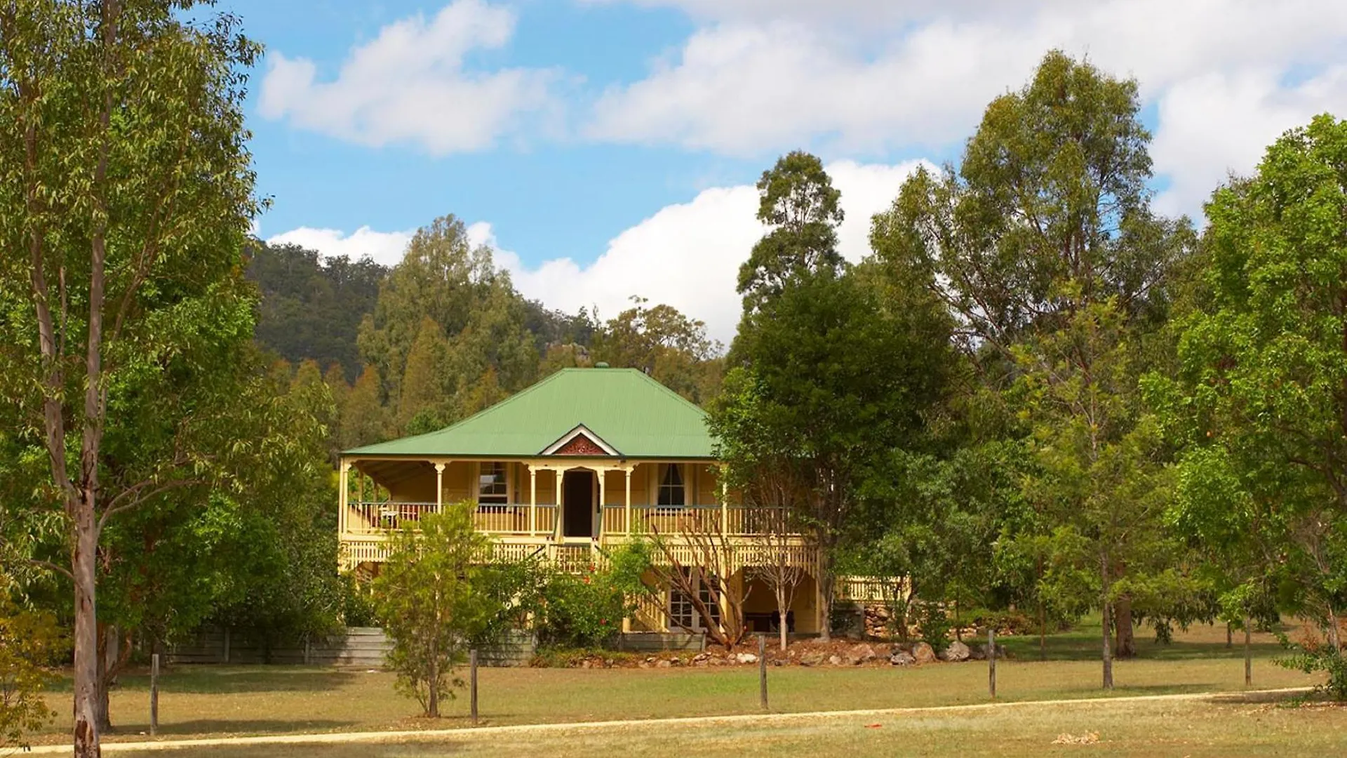 Mt Barney Lodge Mount Barney